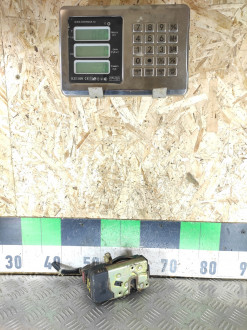 Замок двери передней правой Opel Vectra B