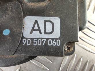 Замок двери передней правой Opel Vectra B