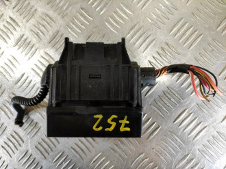 Блок предохранителей моторный Opel Vectra B