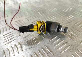 Форсунка двигателя Opel Vectra B