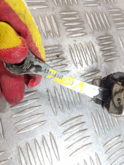 Ограничитель двери задний Opel Vectra B