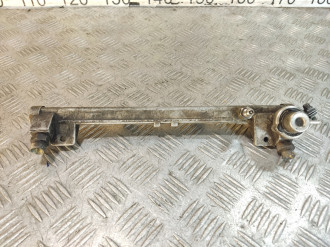 Рейка топливная рампа Opel Vectra B