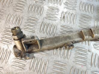 Рейка топливная рампа Opel Vectra B