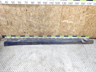 Накладка порога наружняя правая Opel Vectra B