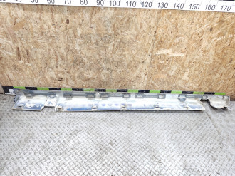 Накладка порога наружняя правая Opel Vectra B