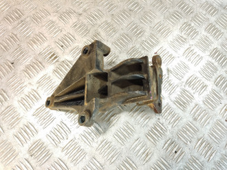 Кронштейн двигателя Opel Astra H