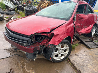 В разборе Opel Astra H