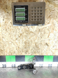 Петля багажника левая Opel Vectra B