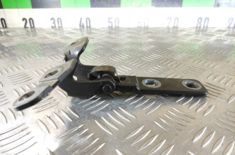 Петля багажника левая Opel Vectra B