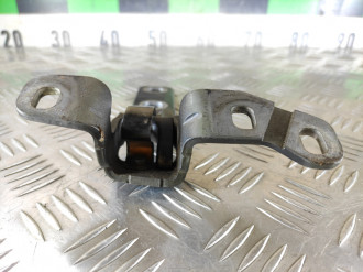 Петля багажника левая Opel Vectra B