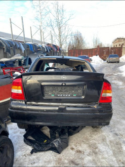 В разборе Opel Astra G
