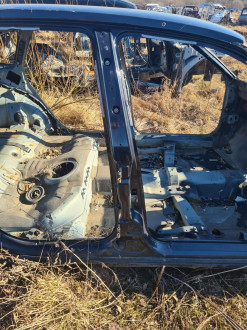 Порог со стойкой правой Opel Vectra B