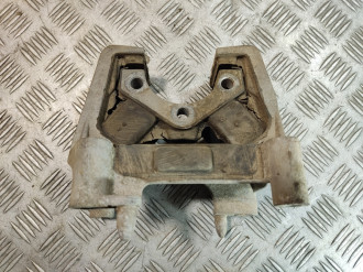 Кронштейн двигателя Opel Vectra B