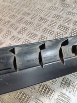 Обшивка стойки правая Opel Vectra B