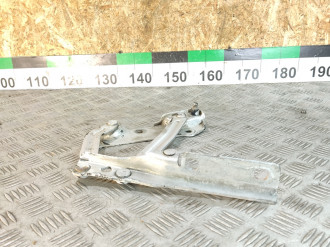 Петля капота правая Opel Vectra B
