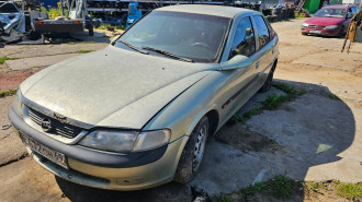 В разборе Opel Vectra B