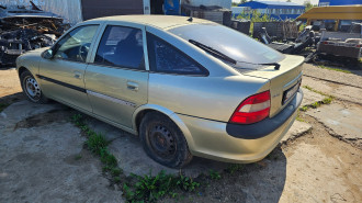 В разборе Opel Vectra B
