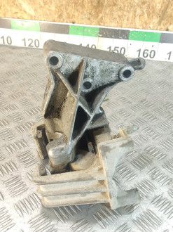 Опора кпп Opel Vectra B