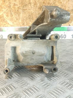 Опора кпп Opel Vectra B