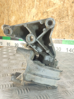 Опора кпп Opel Vectra B
