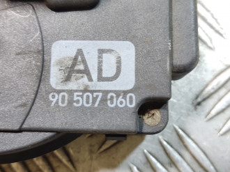 Замок двери передней правой Opel Vectra B