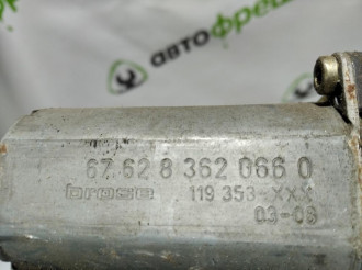 Моторчик стеклоподъемника левый задний Land rover Range rover iii 2002-2012