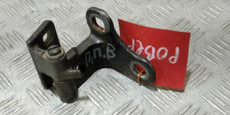 Петля двери передней правой верхняя Land rover Range rover iii 2002-2012