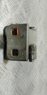 Петля двери передней правой верхняя Land rover Range rover iii 2002-2012