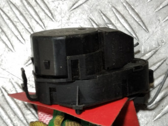 Моторчик заслонки отопителя Land rover Range rover iii 2002-2012