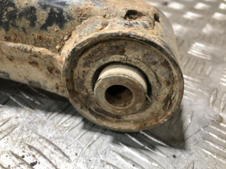 Рычаг задний нижний левый Land rover Range rover iii 2002-2012