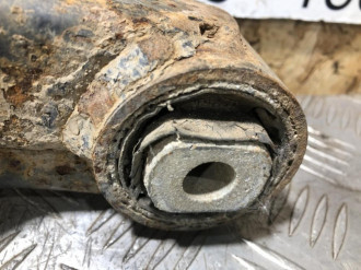 Рычаг задний нижний левый Land rover Range rover iii 2002-2012