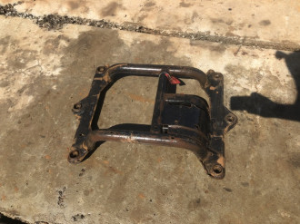 Кронштейн кпп Land rover Range rover iii 2002-2012