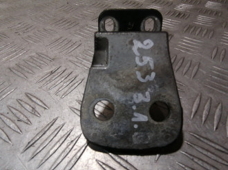 Петля двери задней левой нижняя Land rover Discovery 3 2004-2009