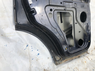 Дверь задняя левая Land rover Discovery 3 2004-2009