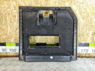 Обшивка багажника левая Land rover Range rover iii 2002-2012