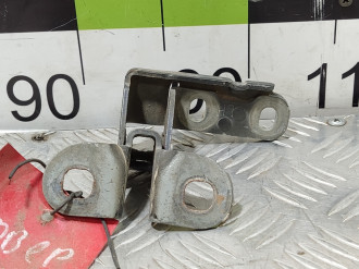 Петля багажника левая Land rover Range rover iii 2002-2012