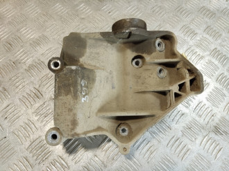 Кронштейн генератора Land rover Range rover sport 2005-2012