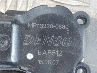 Моторчик заслонки отопителя Land rover Range rover sport 2005-2012