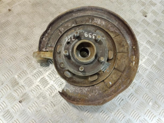 Кулак задний правый Land rover Range rover sport 2005-2012