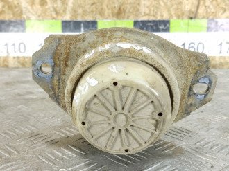 Опора двигателя левая Land rover Range rover sport 2005-2012