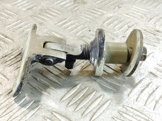 Петля багажника правая Land rover Discovery 3 2004-2009
