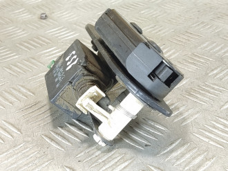 Замок багажника Land rover Discovery 3 2004-2009