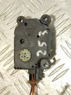 Моторчик заслонки отопителя Land rover Discovery 3 2004-2009