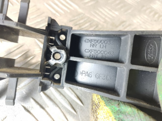 Кронштейн ручки передней правой Land rover Discovery 3 2004-2009