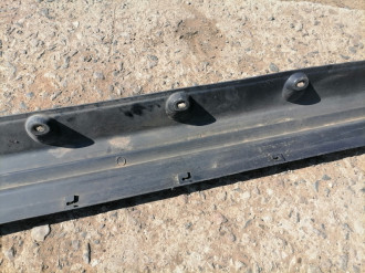 Накладка порога наружняя правая Land rover Range rover iii 2002-2012