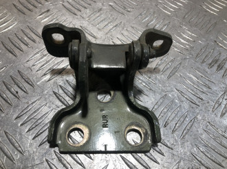 Петля двери задней правой верхняя Land rover Freelander 1998-2006
