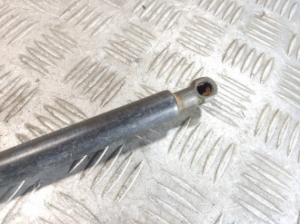 Амортизатор двери багажника Land rover Range rover iii 2002-2012