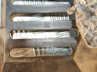 Накладка торпедо Land rover Range rover sport 2005-2012