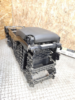 Подлокотник Land rover Range rover iv 2013-2021
