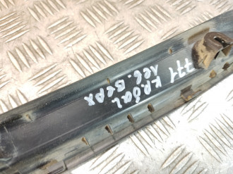 Обшивка крышки багажника Land rover Range rover iv 2013-2021